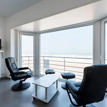 Апартаменты On Sea With Stunning Views *